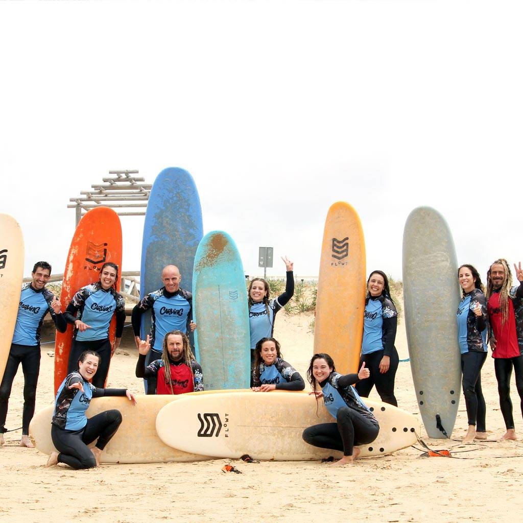 Surfcamp para adultos en El Palmar del 8 al 10 de Noviembre 2024 - Carving Social Club