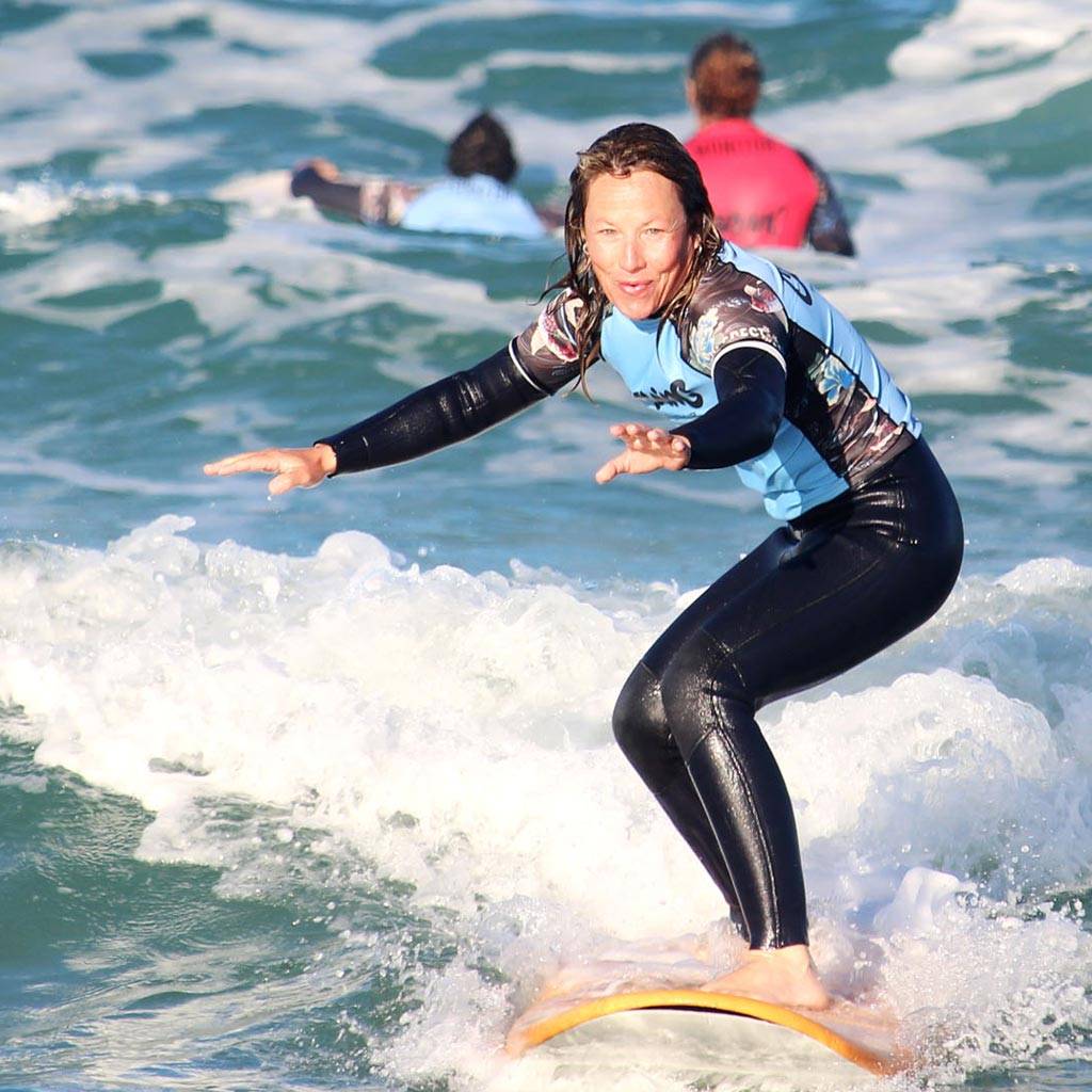 Surfcamp Puente de Diciembre 2024 en El Palmar - Carving Social Club