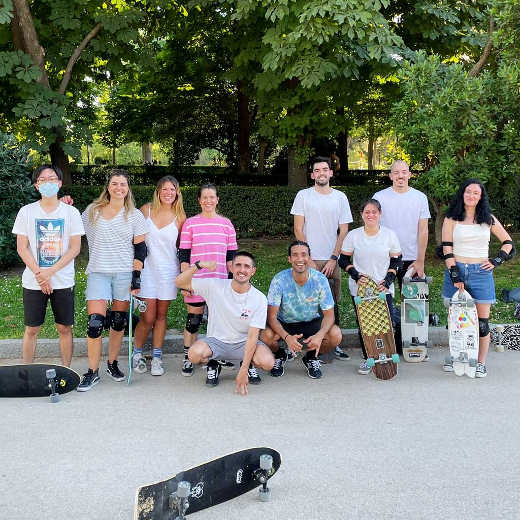 Clase Grupal Surfskate | Nivel Intermedio | Parque del Retiro - Carving Social Club